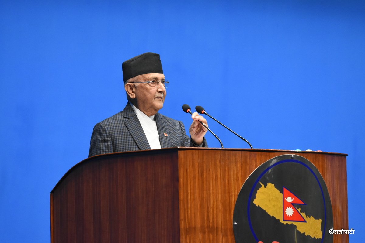 राजावादीलाई प्रधानमन्त्रीको जवाफ : जेठ १५ मा प्रतिगामी सपना पूरा हुँदैन