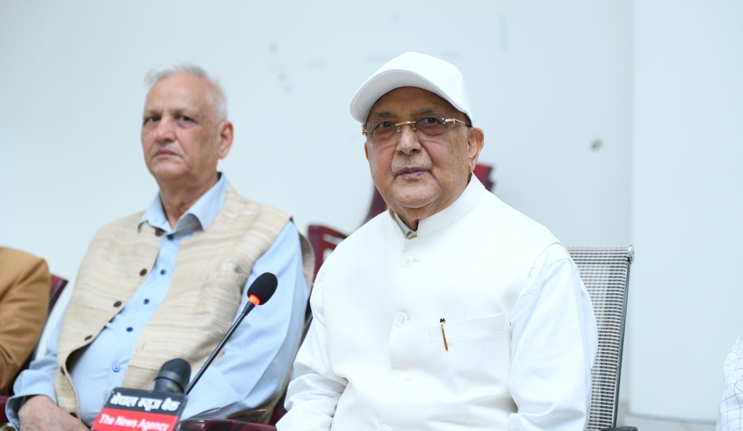 सय दिनमा सरकारले जनतालाई खुसी बनाउने कुनै काम गरेन : ओली