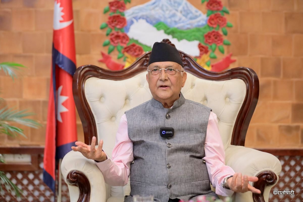 केपी ओलीले भने– विद्यालाई नेतृत्व हस्तान्तरण गर्ने अवस्था छैन