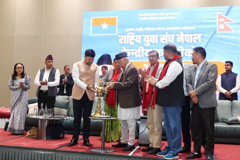   युवाहरू भ्रमित भए परिवर्तन र अग्रगमनले गति लिँदैन : प्रधानमन्त्री ओली