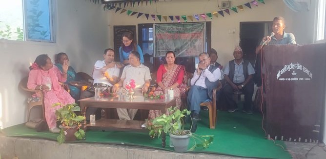 रासायनिक विषादीको विकल्प सिकाउँदै कृषि ज्ञान केन्द्र