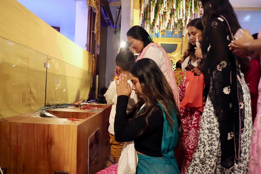 Krishna janma asthami_ iskon_ (15)
