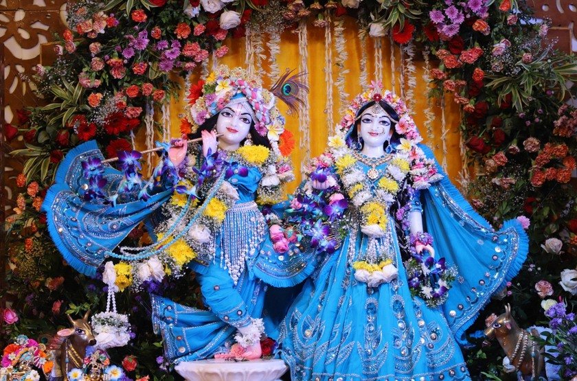 Krishna janma asthami_ iskon_ (9)