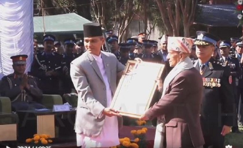  पूर्वडीआईजी कृष्ण रानालाई लाइफ टाइम अचिभमेन्ट अवार्ड