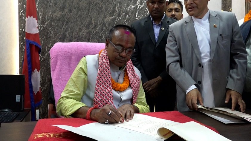मधेस प्रदेशका मुख्यमन्त्री यादवद्वारा पदभार ग्रहण :  सुशासन पहिलो प्राथमिकता