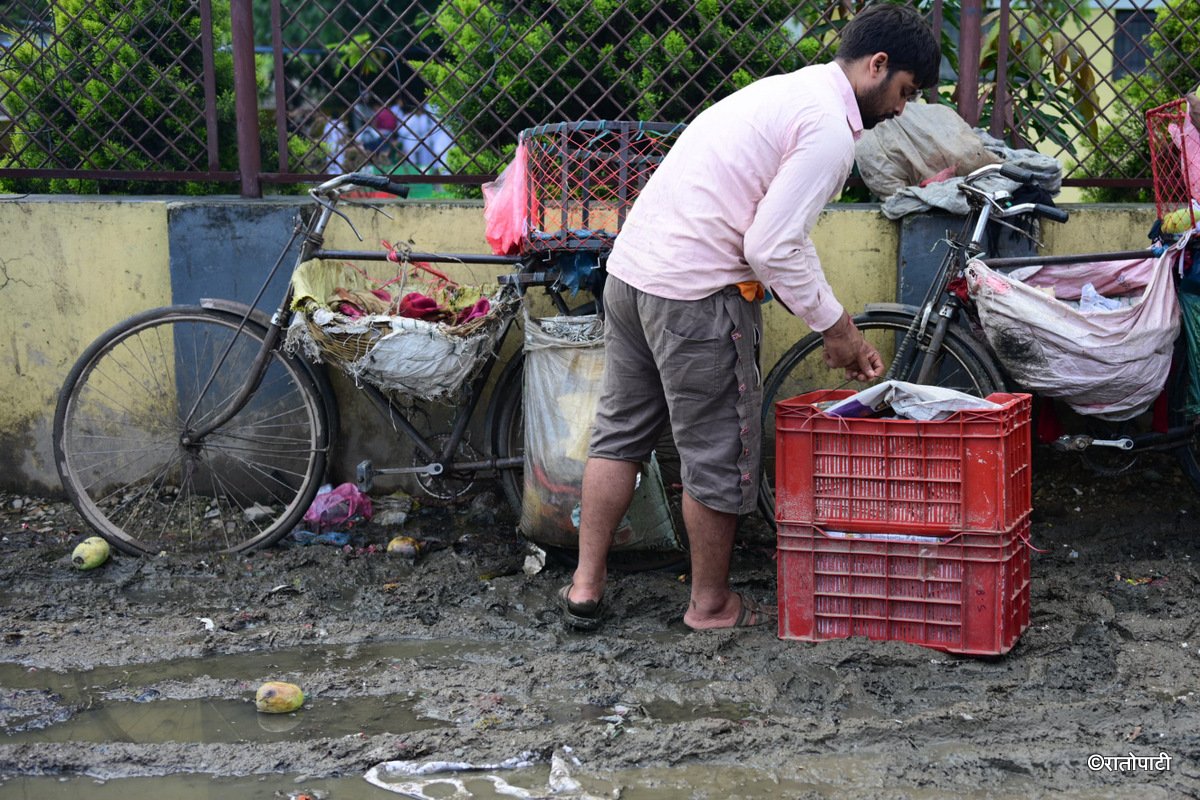 kuleshwor fruit market_-618 (2)