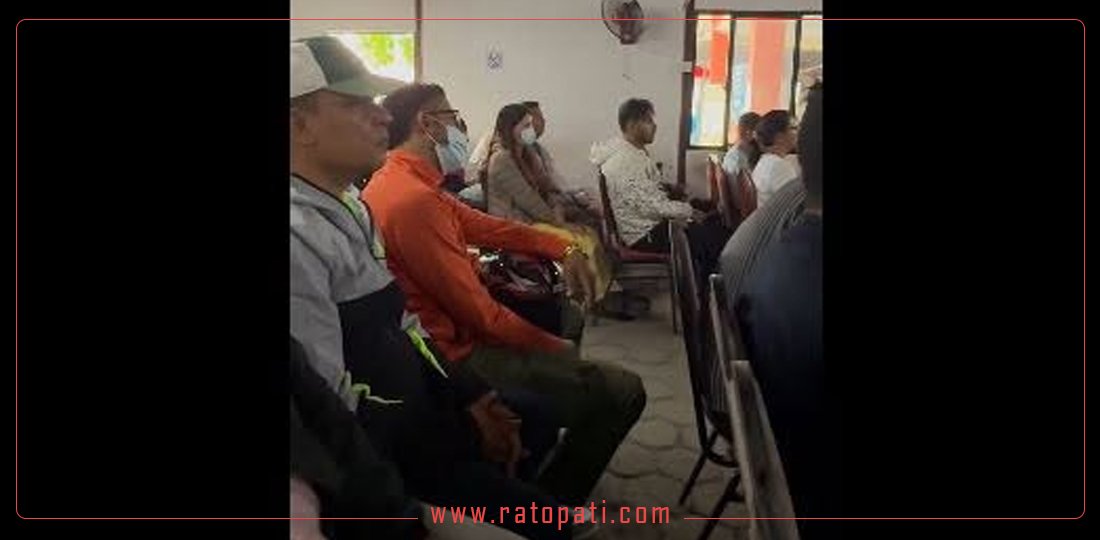 बागमती प्रदेशका पूर्वमन्त्री काफ्लेले लिए ट्राफिक सचेतना कक्षा