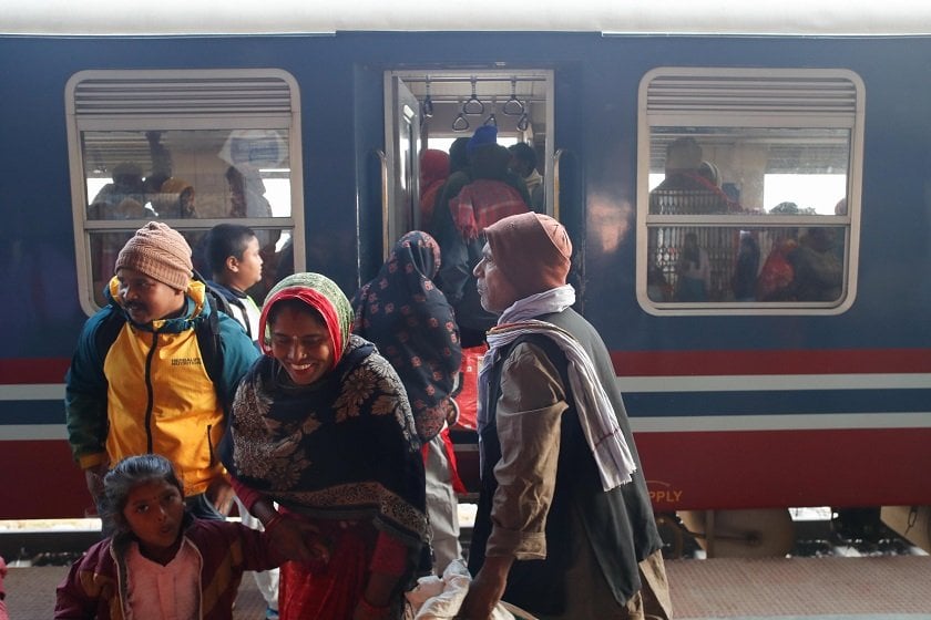 kurtha-jank-jayanagar-train (11)