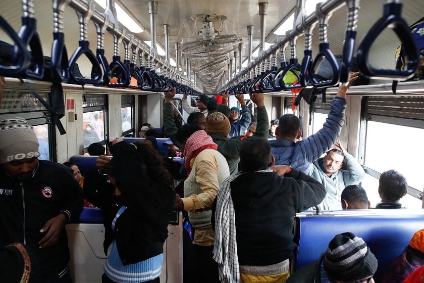 kurtha-jank-jayanagar-train (2)