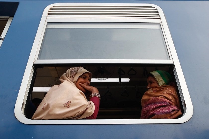 kurtha-jank-jayanagar-train (7)