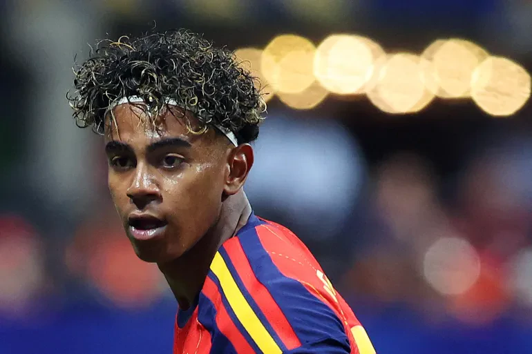 Spain's Lamine Yamal Cautious About Full 90 Minutes Due to Hamstring Injury