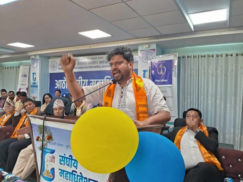 पत्रकारलाई थुन्ने कानुन अस्वीकार्य : युनियन अध्यक्ष लम्साल
