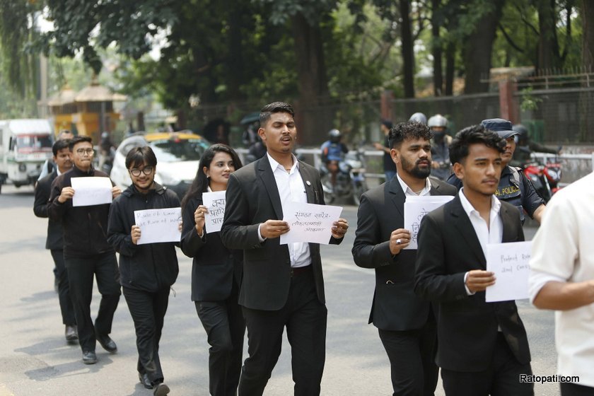 law-campus-student-pradarsan (4)