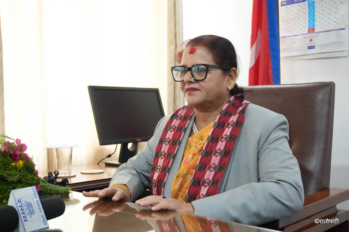 राष्ट्रियसभा उपाध्यक्ष भण्डारी एमालेको पार्टी जिम्मेवारीबाट अलग