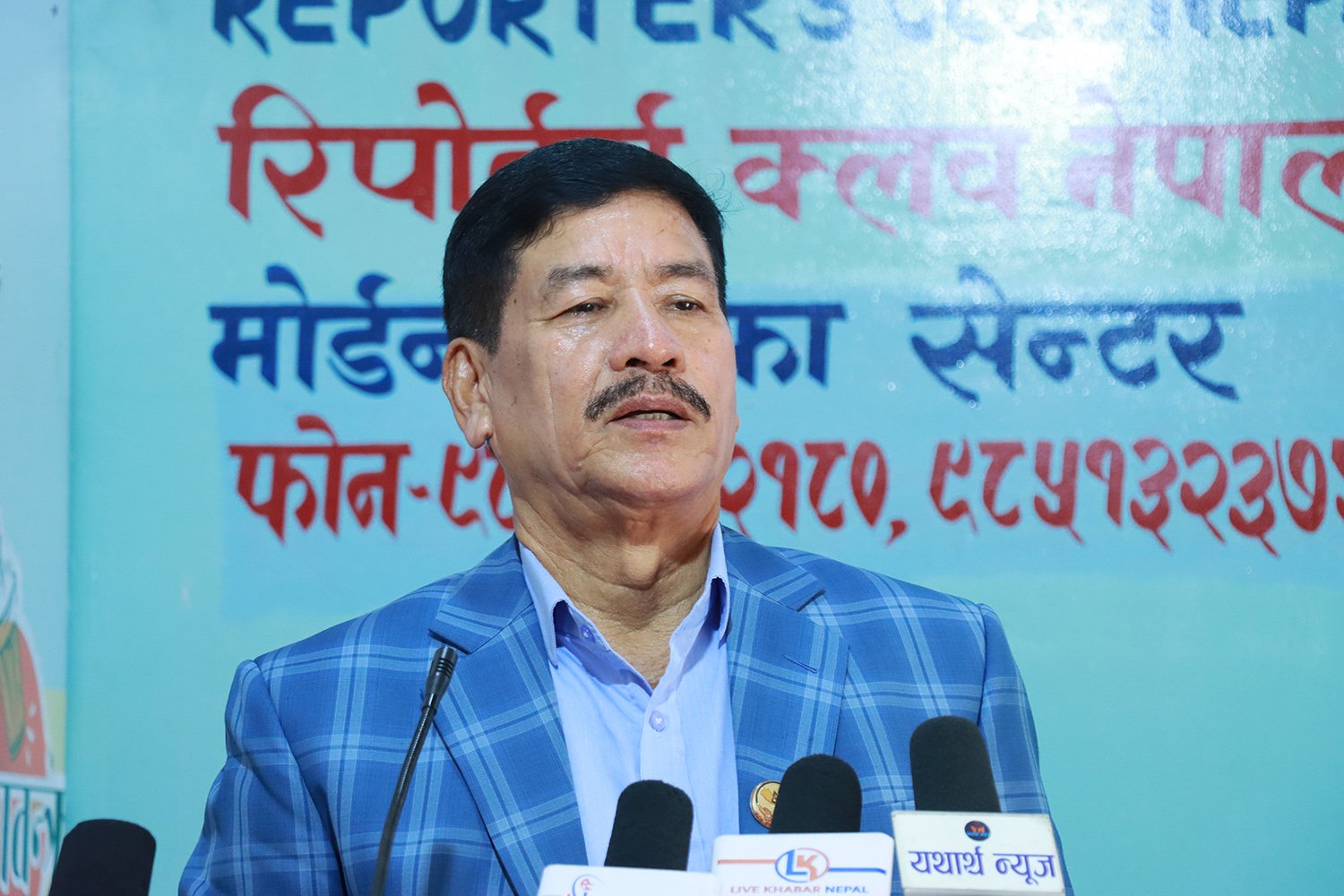   केपी ओली सी जिनपिङभन्दा कम हुनुहुन्न : श्रेष्ठ