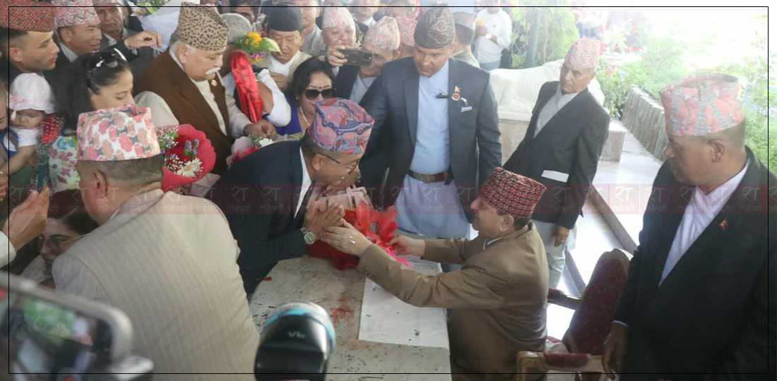  निर्मल निवास पुगेर राजेन्द्र लिङ्देनले दिए पूर्वराजा ज्ञानेन्द्रलाई शुभकामना