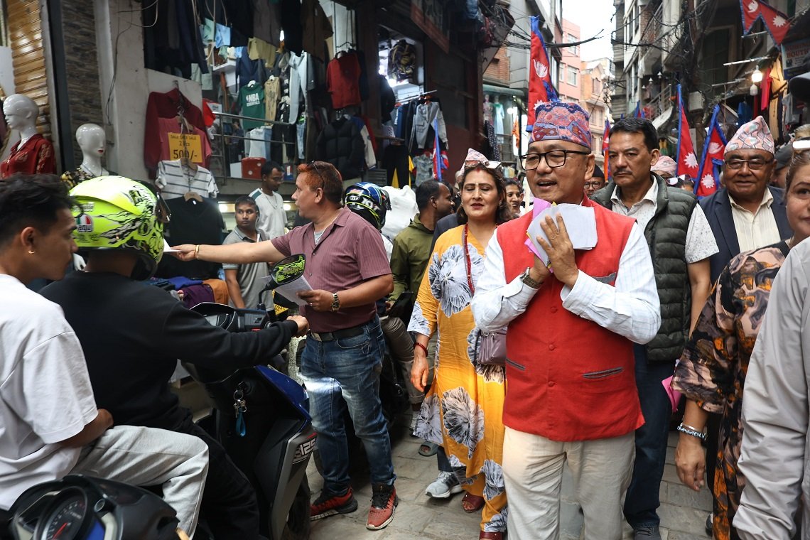 राप्रपाको धार्मिक तथा जनजागरण अभियान सुरु, यसरी बाँडियो निम्ता (तस्बिरहरू)