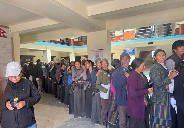 उपल्लो मुस्ताङको चराङ र लोमान्थाङमा राष्ट्रिय परिचयपत्र वितरण