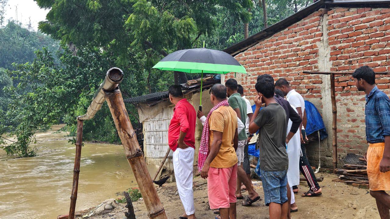 महोत्तरी सदरमुकामसहितका स्थानहरू जलमग्न
