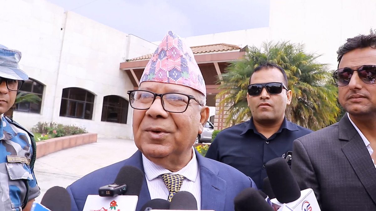   वर्तमान सरकार मुलुकको लागि बोझ भयो, विकल्प खोज्नुपर्छ : पूर्व प्रधानमन्त्री नेपाल