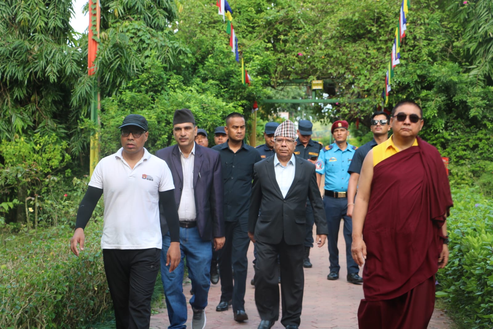 समाजवादीका अध्यक्ष माधव नेपालद्वारा  लुम्बिनीको भ्रमण