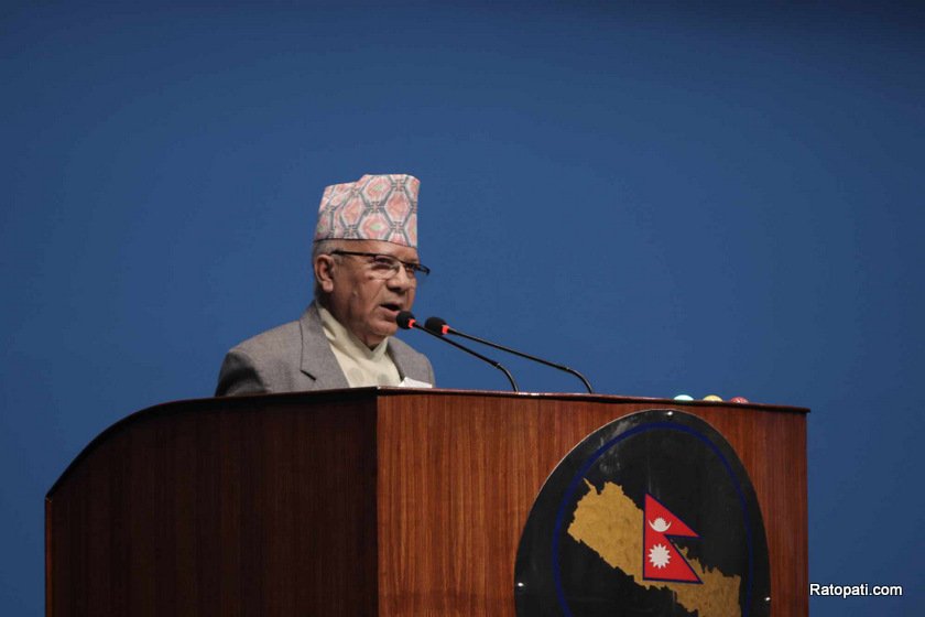 हाम्रै नालायकीपनले समस्या सिर्जना भएका छन् : माधव नेपाल
