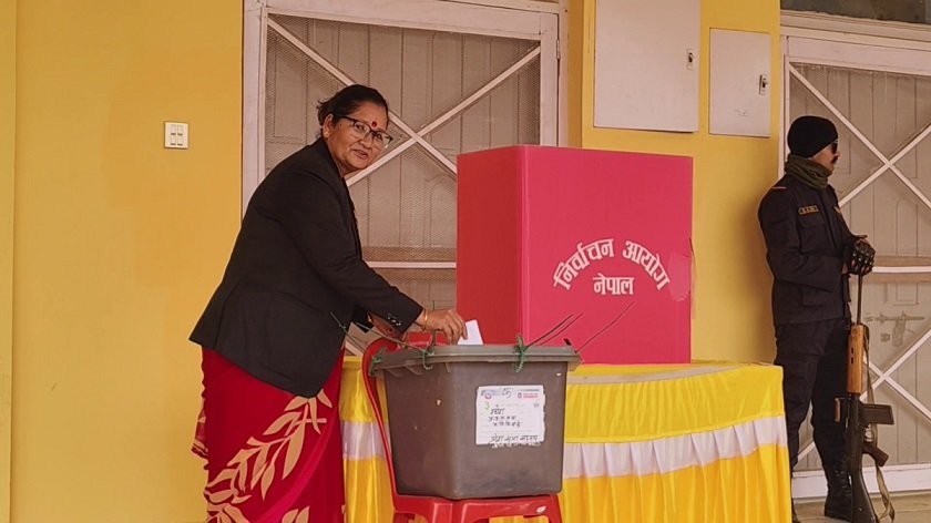   राष्ट्रिय सभा निर्वाचन :  मधेस प्रदेशमा मतदान जारी