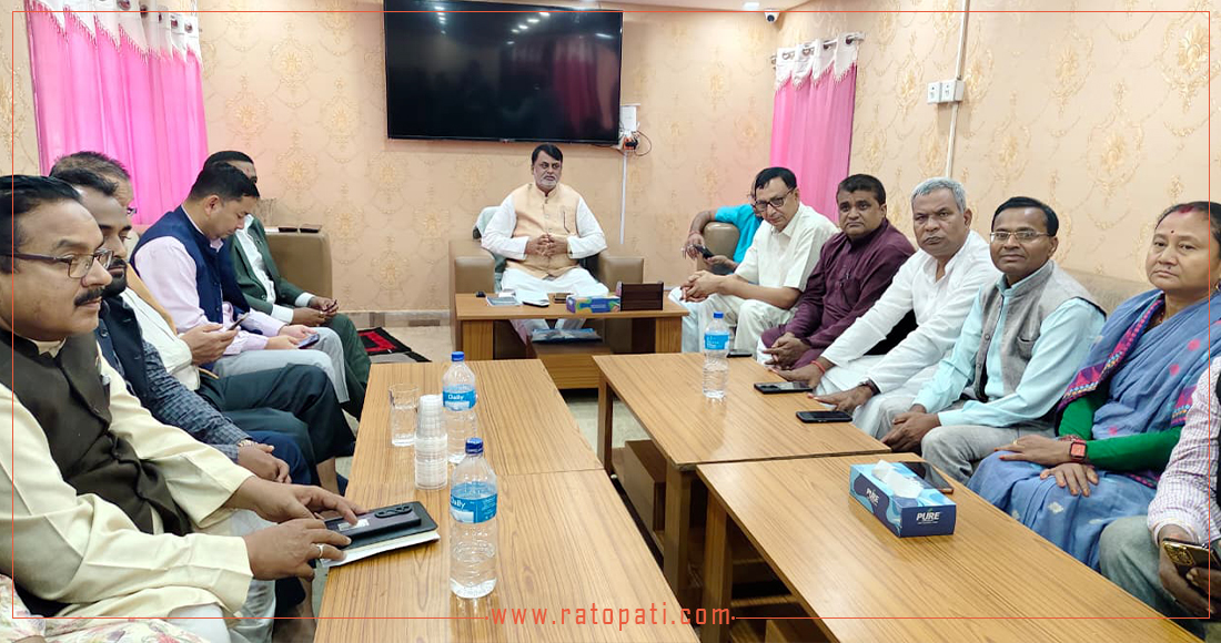   संविधान मिचेर मुख्यमन्त्री नियुक्त गरिएको भन्दै मधेसका ७ दल छलफलमा