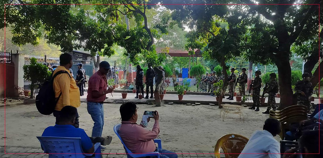 मुख्यमन्त्री नियुक्तिको तयारी चल्दै गर्दा मधेस प्रदेश प्रमुखको कार्यालयमा एकाएक बढाइयो सुरक्षा, तस्बिरहरू