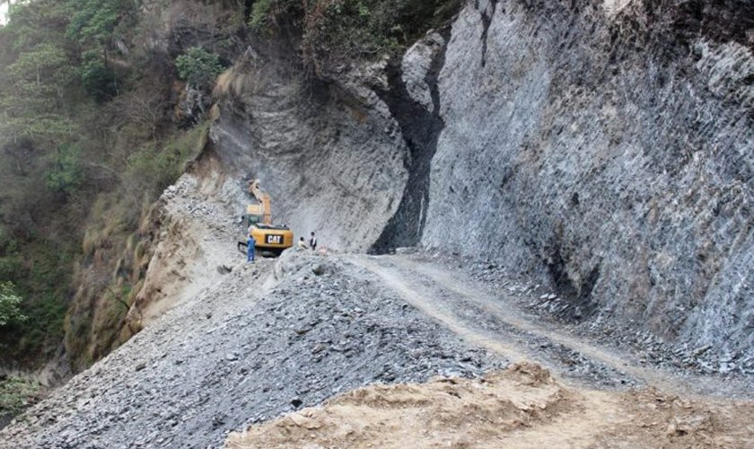   महाकाली लोकमार्गको अवरोध हट्यो