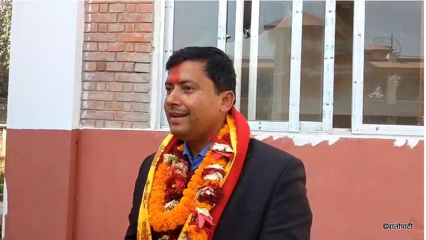   मकवानपुर–२ मा बर्तौलाको उम्मेदवारी : भन्छन्– फेरि जित्नेमा ढुक्क छु