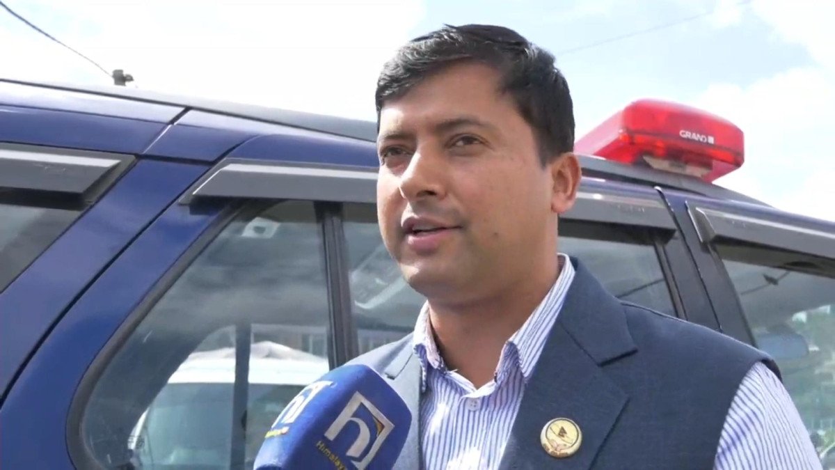   विद्या भण्डारीलाई एमाले केन्द्रीय कमिटीका अधिकांश सदस्यहरूले भने : पूर्व राष्ट्रपतिकै हैसियतमा बस्नुस्
