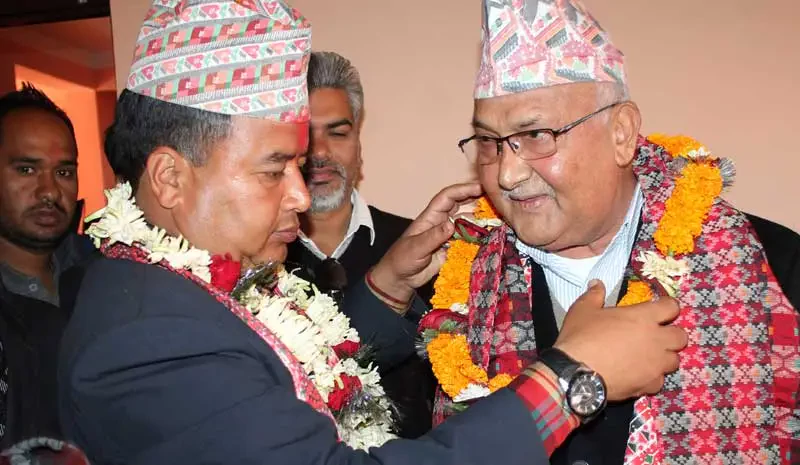 ओलीले किन धेरै गाली खान्छन् ?, यस्तो छ महेश बस्नेतको विश्लेषण