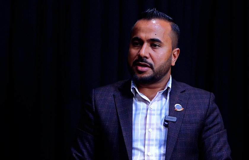   ‘एउटा कागजमा छाप लगाएबापत वर्षमा साढे २ अर्ब विदेशिँदैछ, सरकार टुलुटुलु हेरेर बस्छ’