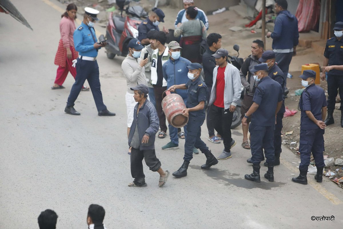 manohara police help (3)