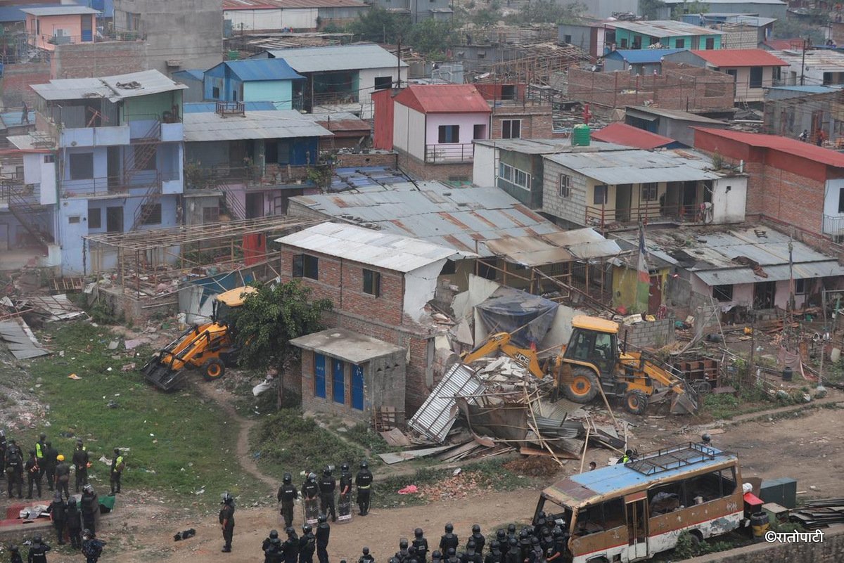 Manohra dozer (15)