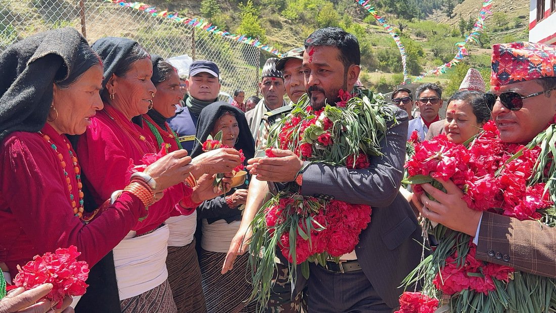 जुम्लावासीका समस्या समाधानका लागि संघीय सरकार प्रतिबद्ध : मन्त्री यादव
