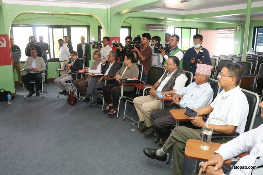 maoist-sachibalaya-meeting (11)