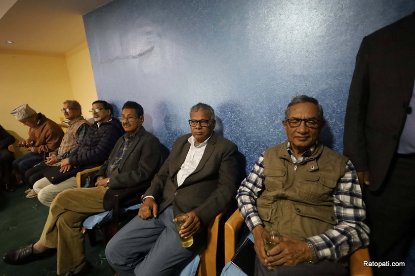 maoist-sachibalaya-meeting (12)