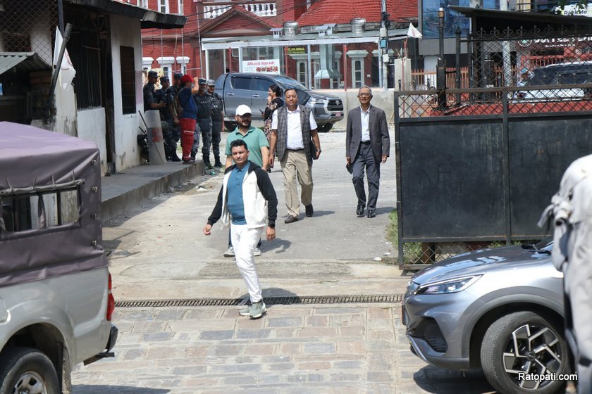 maoist-sachibalaya-meeting (2)