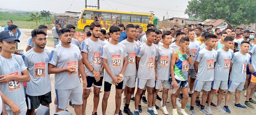 विराट–बर्जु हाफ म्याराथन : च्याम्पियन बने नरेन्द्र सिंह रावल र रेखा विष्ट