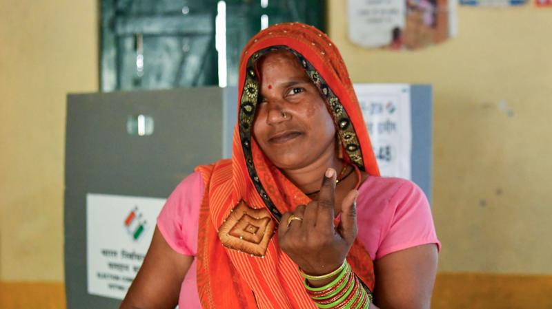 भारत : तेस्रो चरणको चुनावमा औसत ६४.४० प्रतिशत मतदान, सबैभन्दा कम उत्तर प्रदेशमा