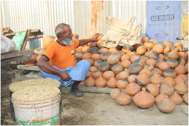 माटाका भाँडाले धानिएको पुस्तैनी जीवन