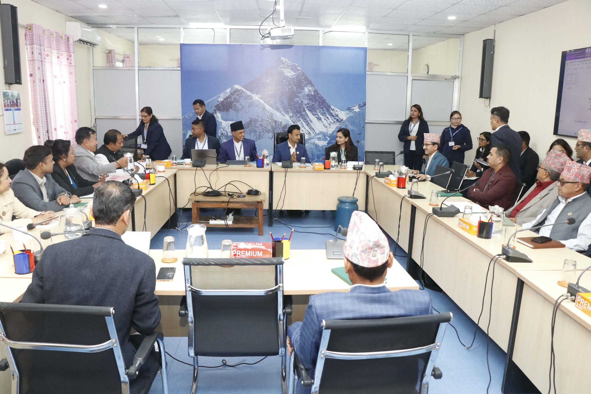 मेलम्ची खानेपानीलगायत अधुरा आयोजनालाई प्राथमिकता दिनेछाैँ : खानेपानी मन्त्री मेहता