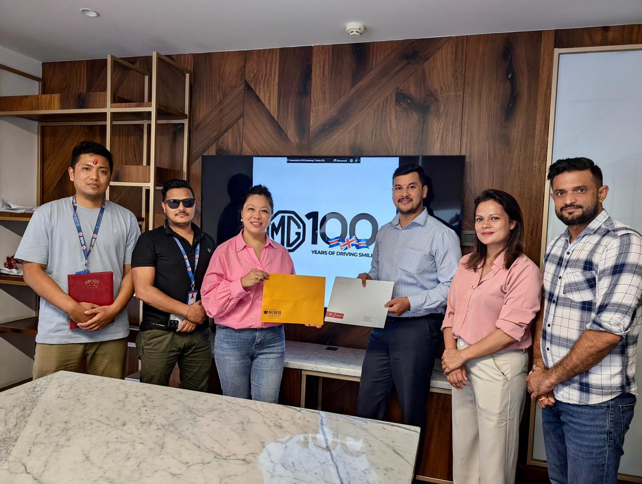   पारामाउंट मोटर्सले गर्याे एनआईएमबी बैंकसँग साझेदारी,  एमजी इलेक्ट्रिक गाडीको लागि वित्तीय सुविधा प्रदान गर्ने