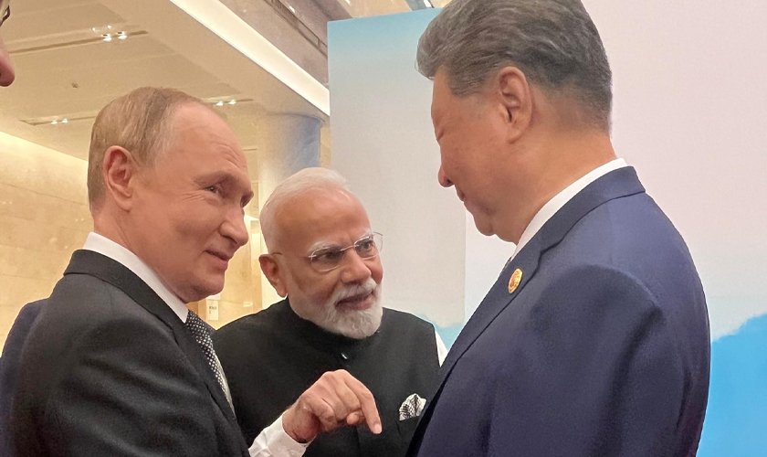   सँगै देखिए मोदी, पुटिन र सी