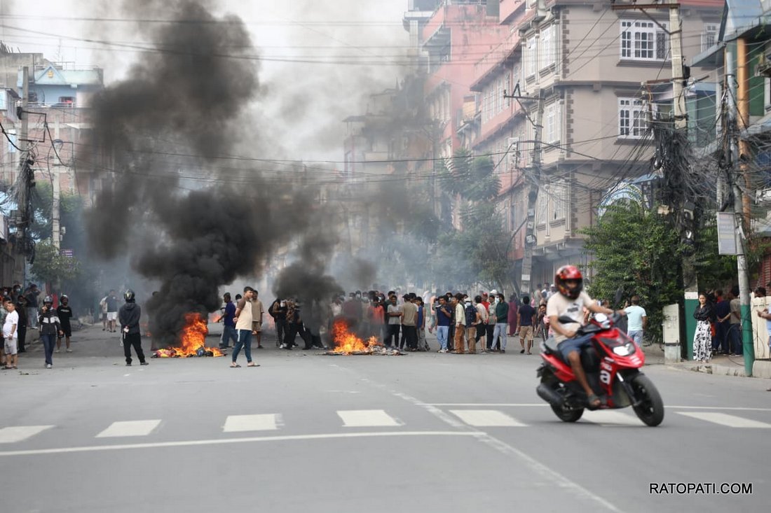 monday protest (1)