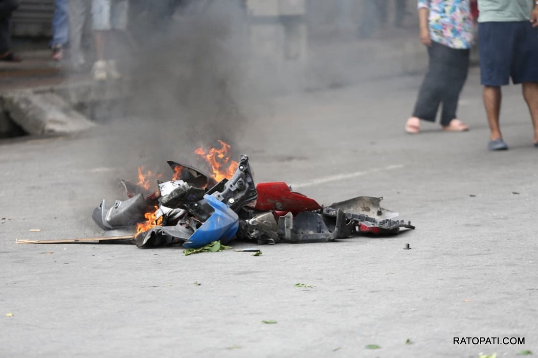 monday protest (12)