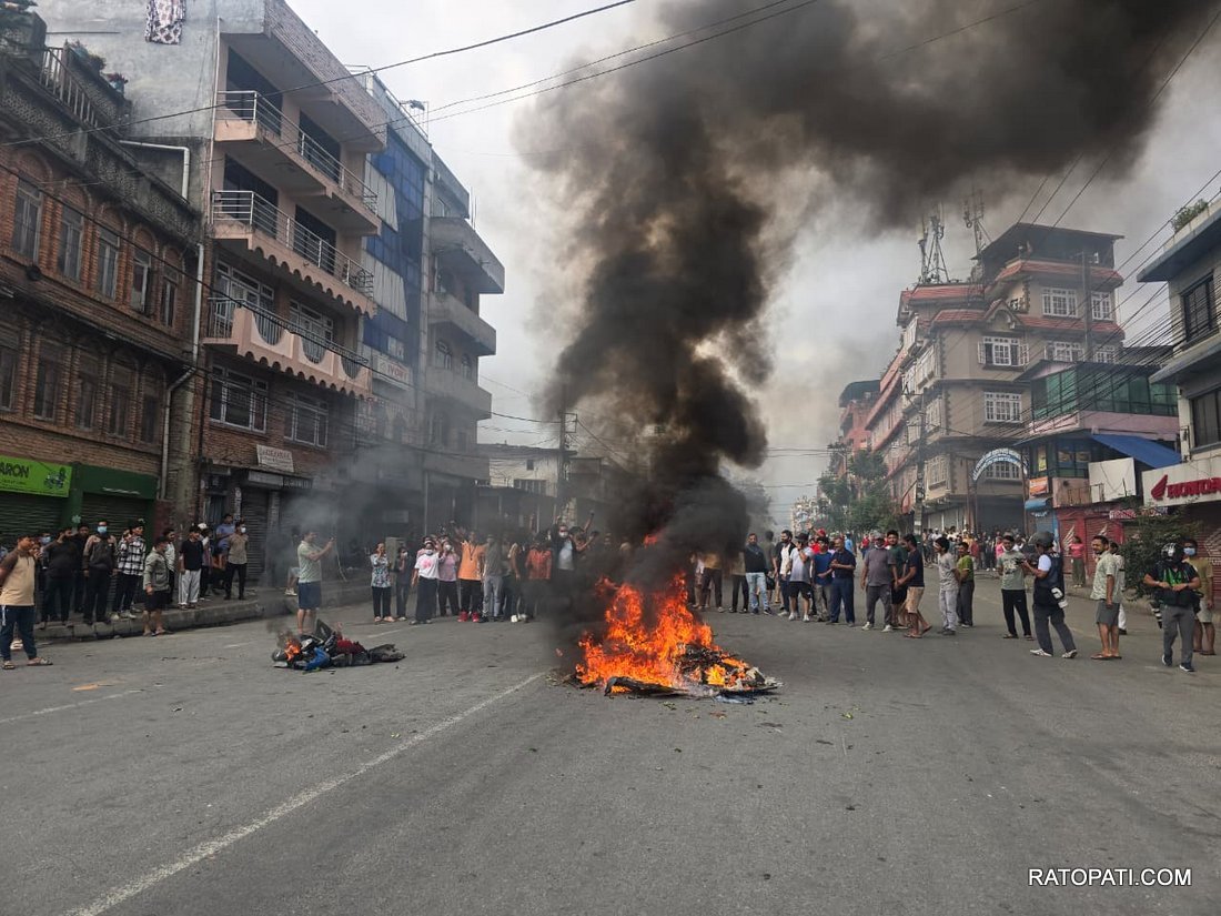 monday protest (4)