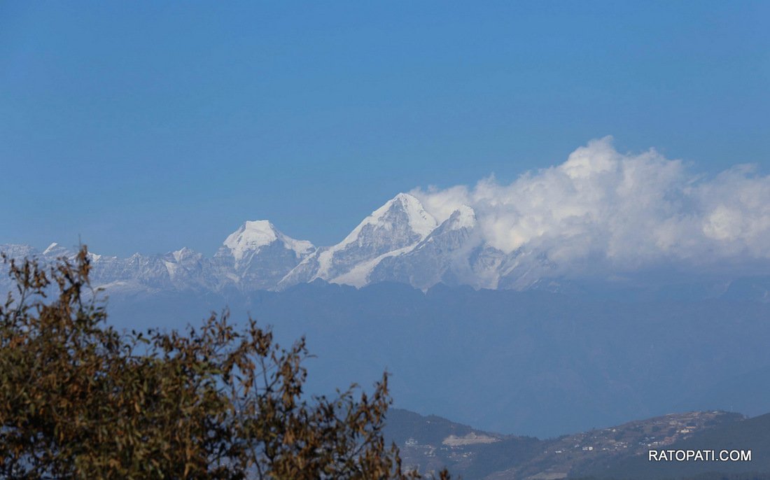 Mountain seen from ktm valley_Nepal photo library11